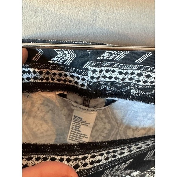 American Eagle Outfitters Black Aztec Design Leggings - size medium - Picture 2 of 3
